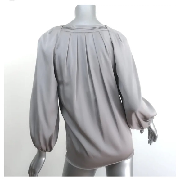Diane Von Furstenburg Grey Stretch Silk Blouse Size 4 - Picture 2 of 7